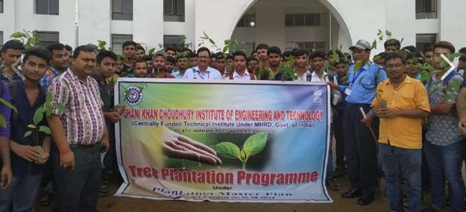 Director, GKCIET with Faculty staff and students in the tree plantation Programme at GKCIET