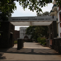 MES INSTITUTE OF MANAGEMENT AND CAREER COURSES